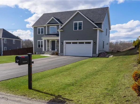 27 Morse Ave, Attleboro, MA 02703