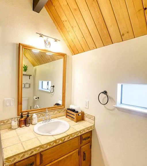 334 Weisshorn Dr — Photo 10