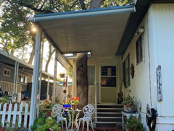 3rd image of 77144 Lauppe Ln