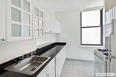 Rented by Bouklis Group