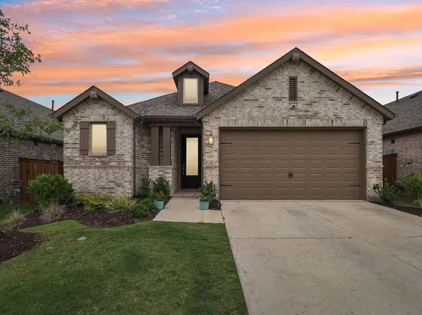 4718 Firewheel Ct, Aubrey, TX 76227