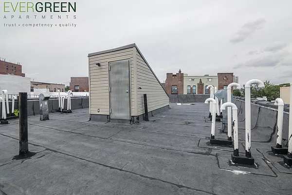 Rented by ERNY LLC | media 10