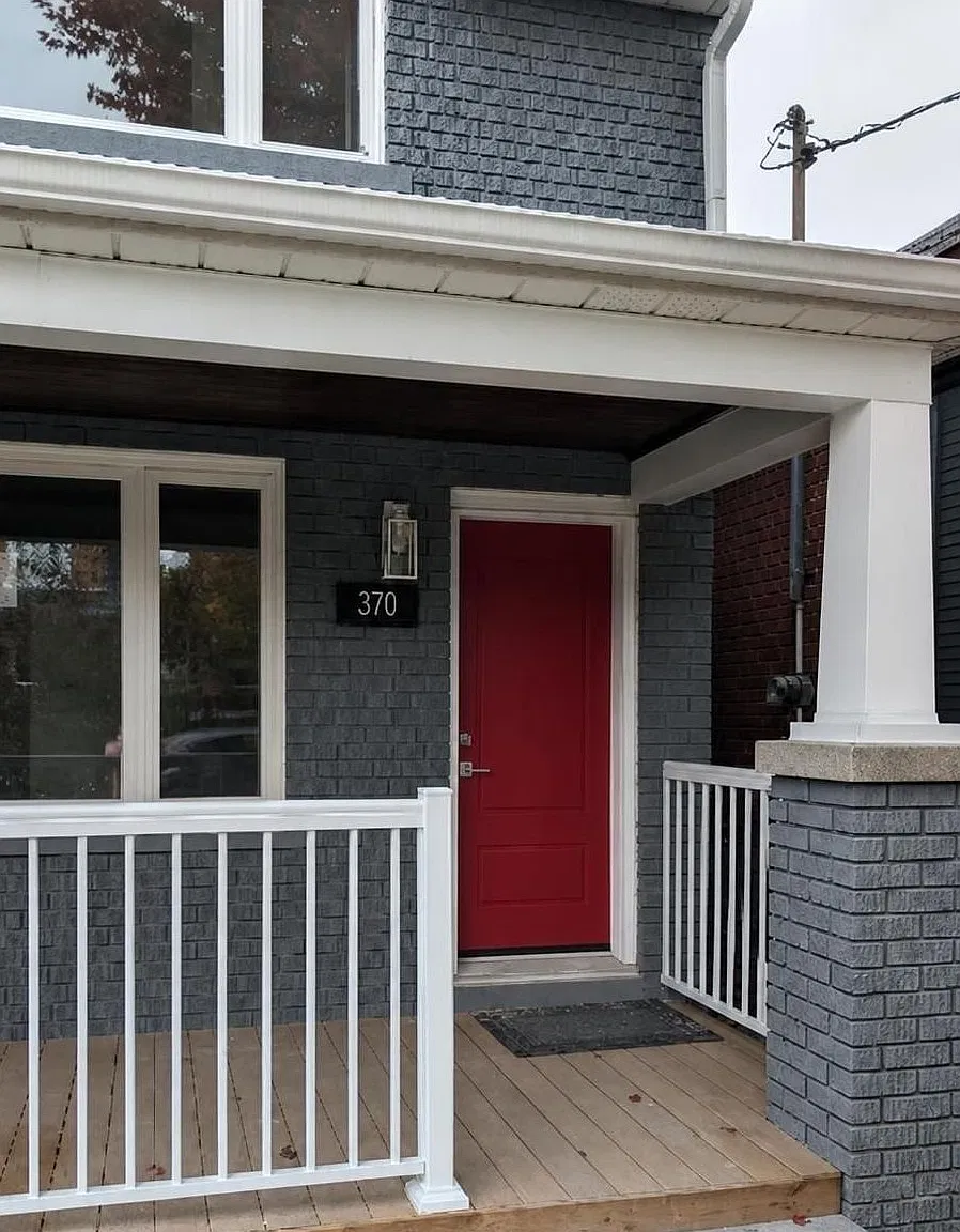 3 bed, 1300 sqft, $4,212 — Photo 1