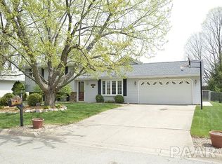 221 Freedom Trl, East Peoria, IL 61611