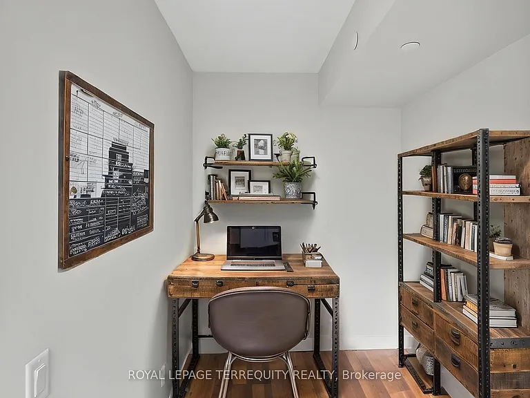 38 Monte Kwinter Ct #527 — Photo 7