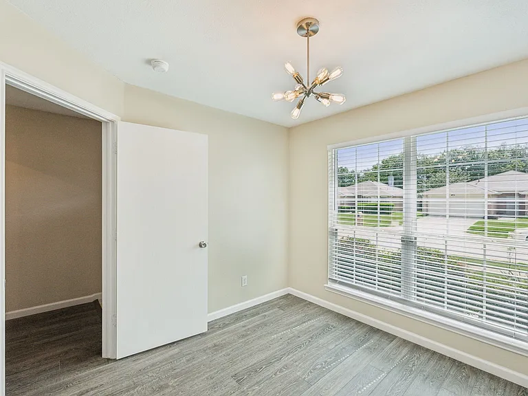 1001 Margaret Dr — Photo 22