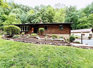 5890 Limeport Rd, Emmaus, PA 18049