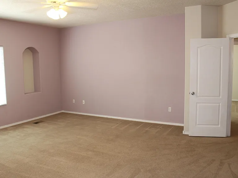 1829 Cortina Loop SE — Photo 17