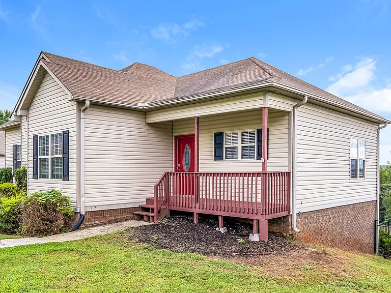 310 Hidden Ridge Dr — Photo 4