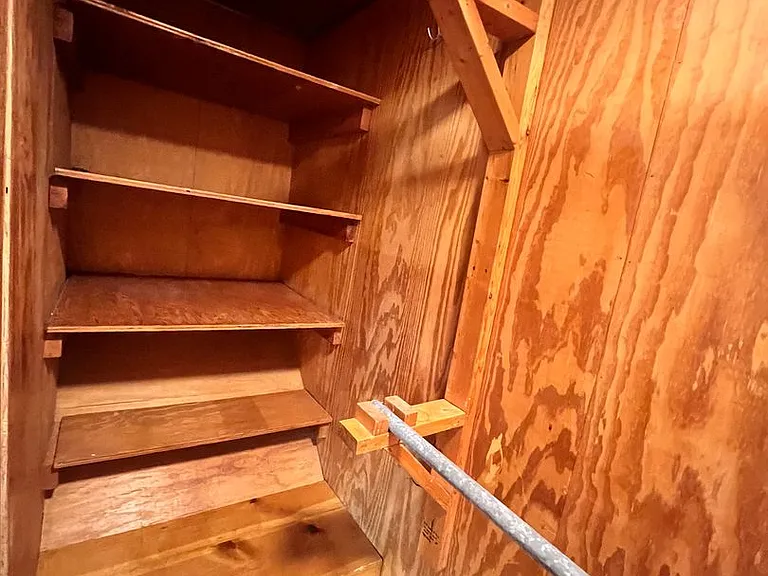 909 Bryan St — Photo 22