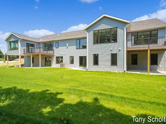 3rd image of 5181 Blendon Meadow Cir #34