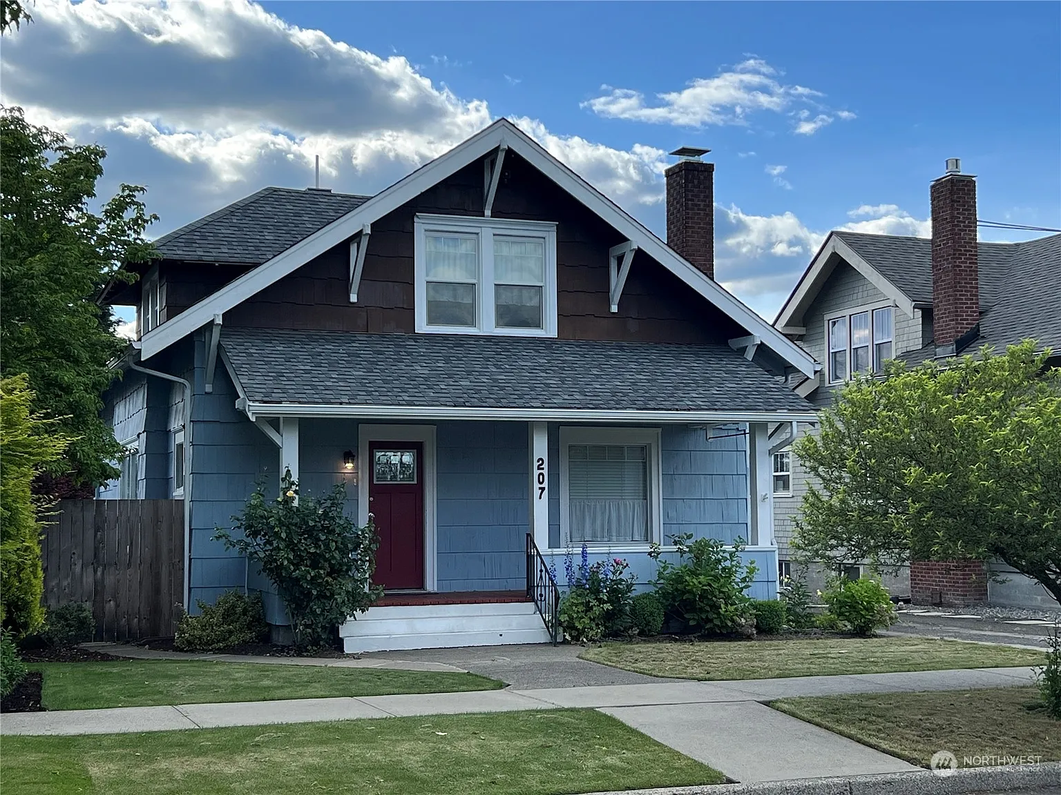 207 N Washington Avenue photo 1