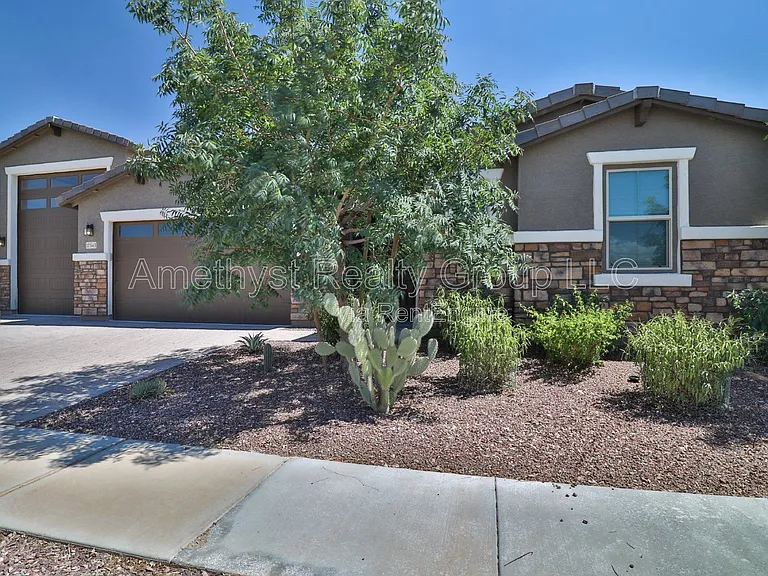 17343 W Oberlin Way — Photo 1