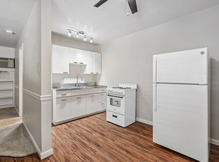 Siesta Crestwood, Sacramento, CA 95811