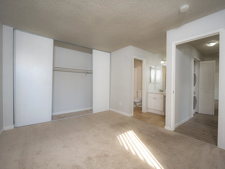 Breakwater 3 Bed, Master Bedroom Breakwater 3 Bed, Master Bedroom