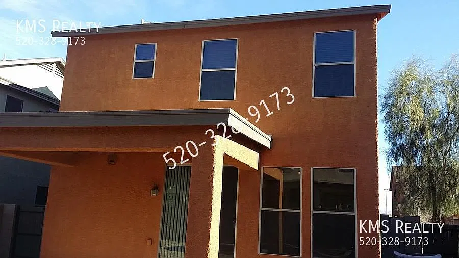 3 Bedroom 2 1/2 Baths House - Owner/Agent — Photo 2