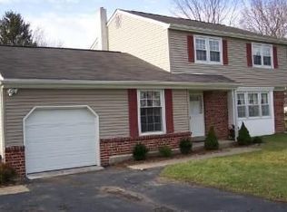 1110 Little Ln, Warminster, PA 18974