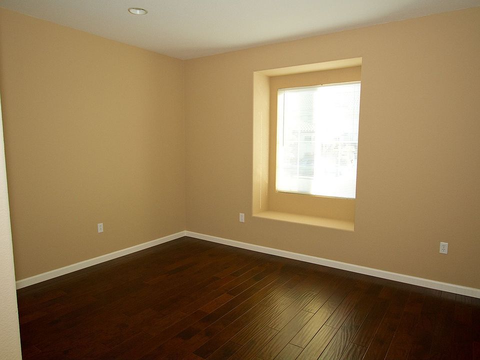 1st image of 3592 Bridgeway Lakes Dr
