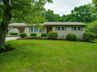 1016 Smallwood Rd, Jamestown, TN 38556