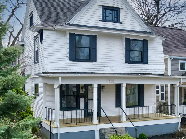 1338 Sigsbee St SE, Grand Rapids, MI 49506
