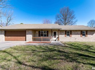 3028 Willow Branch Ln, Herrin, IL 62948