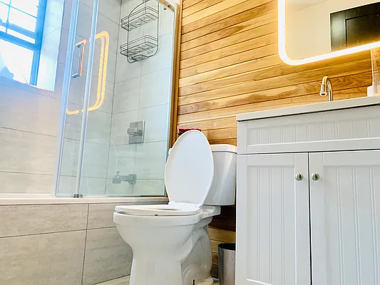 Rented by Blue Egg Realty Corp | media 4