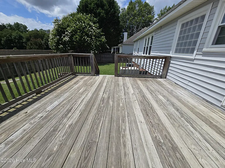 102 White Oak Dr — Photo 27