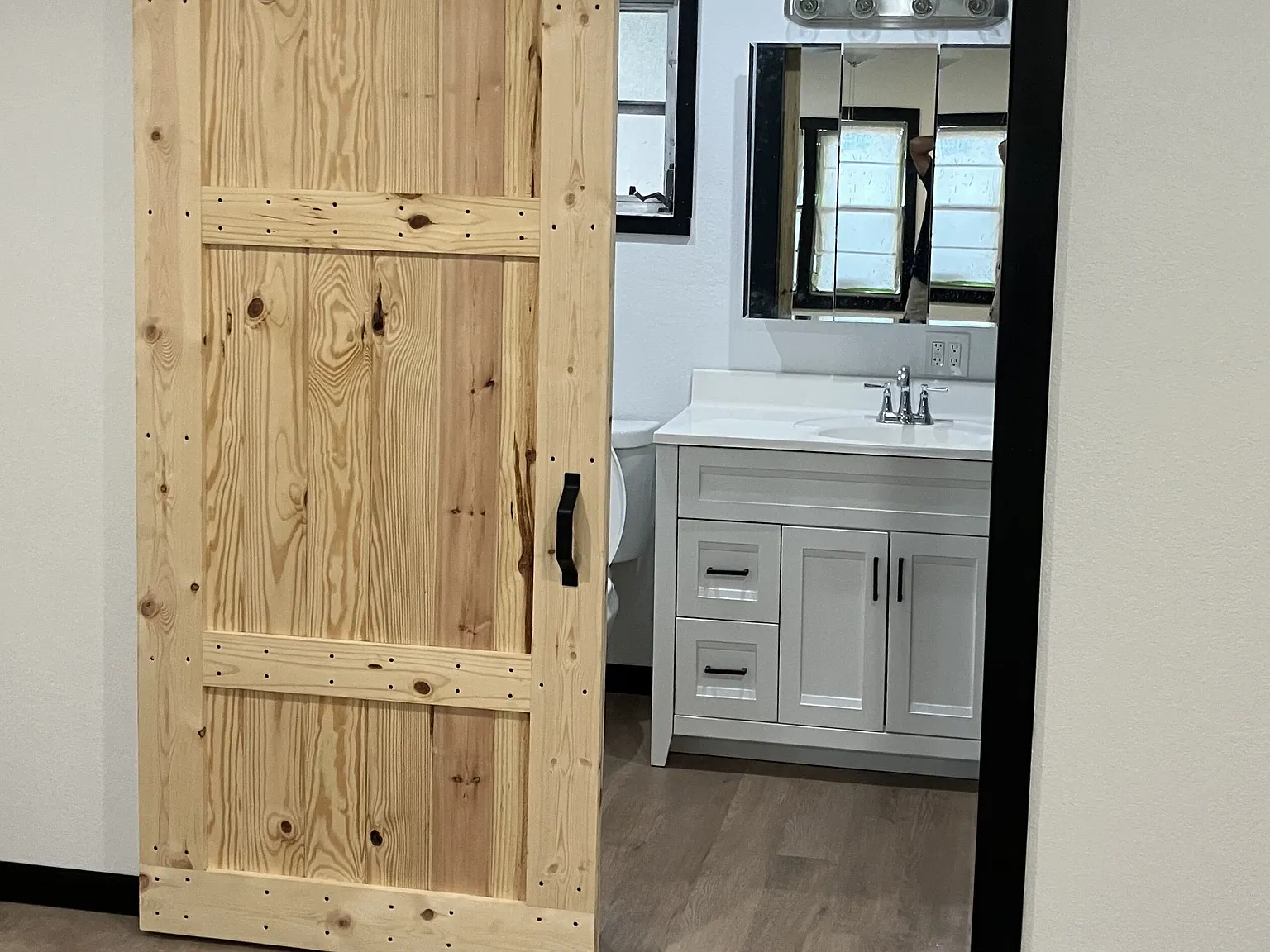 202 Osceola Ave — Photo 2