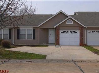1277 Shirley Ridge Dr, Saint Charles, MO 63304