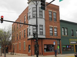 7044 N Clark St APT 3B, Chicago, IL 60626