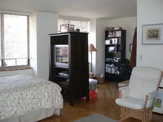 Rented by Corcoran | media 26