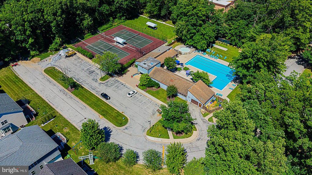 Apartment in Baltimore, Cheswolde - More