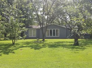 1548 Dry Creek Ave, Mulberry Grove, IL 62262