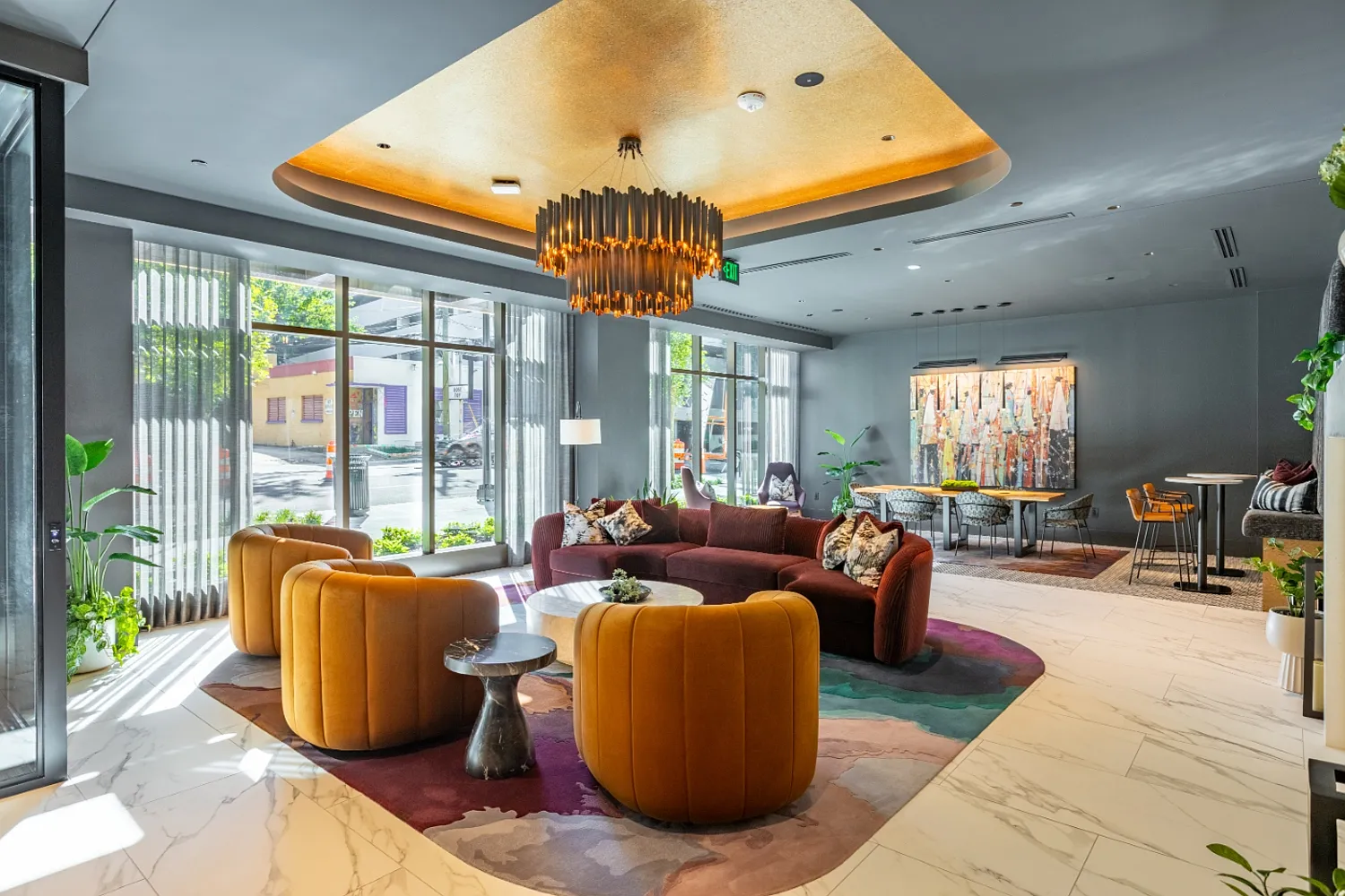 Momentum Midtown — Photo 1