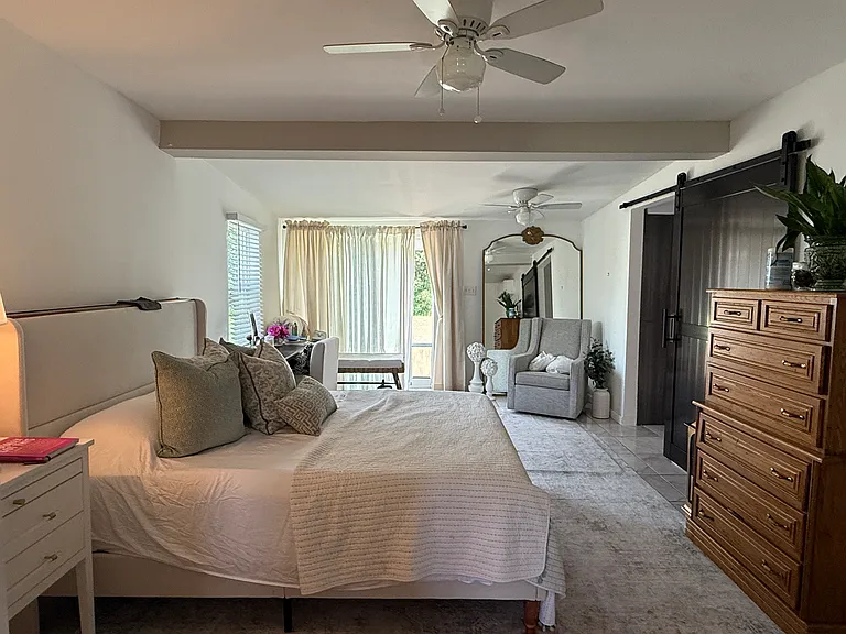859 Canovia Ave — Photo 36