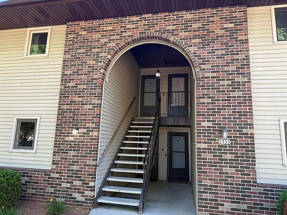 2nd image of 1755 Maricopa Dr APT B