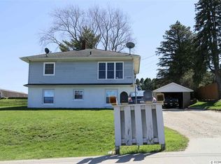 10068 Boleyn Rd, Dubuque, IA 52001