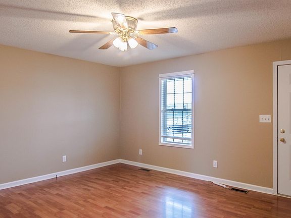 2nd image of 2670 Cummings Cir