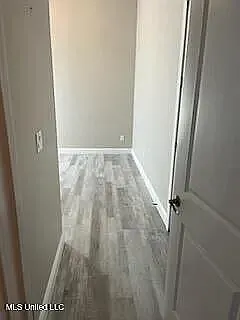 902 Howard Ave #9 — Photo 11