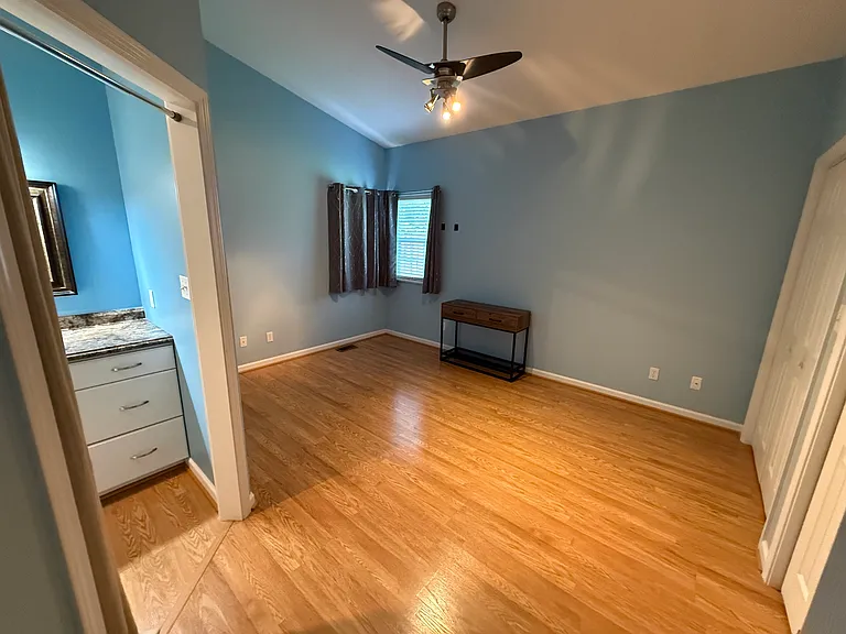 5866 Regency Dr — Photo 9