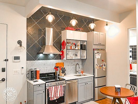 1st image of 91 Graham Ave #4D