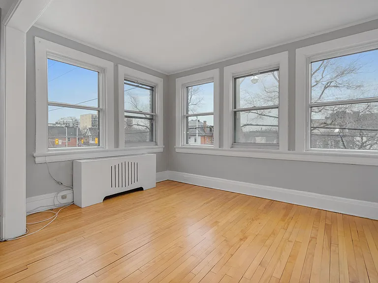 165 Laurier Ave E #2 — Photo 6