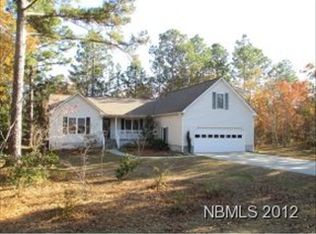 810 Bluebird Dr, New Bern, NC 28560