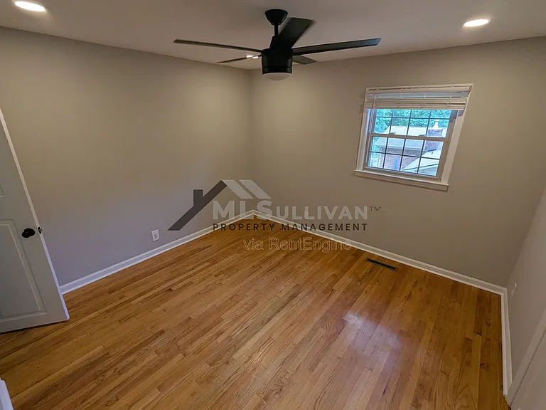 6226 Dello St — Photo 7