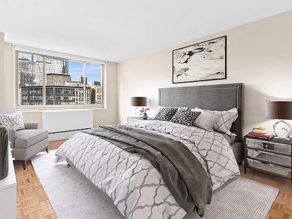 5th image of 30 W 63rd St APT 14E