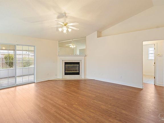 4th image of 4760 Winterdale Dr