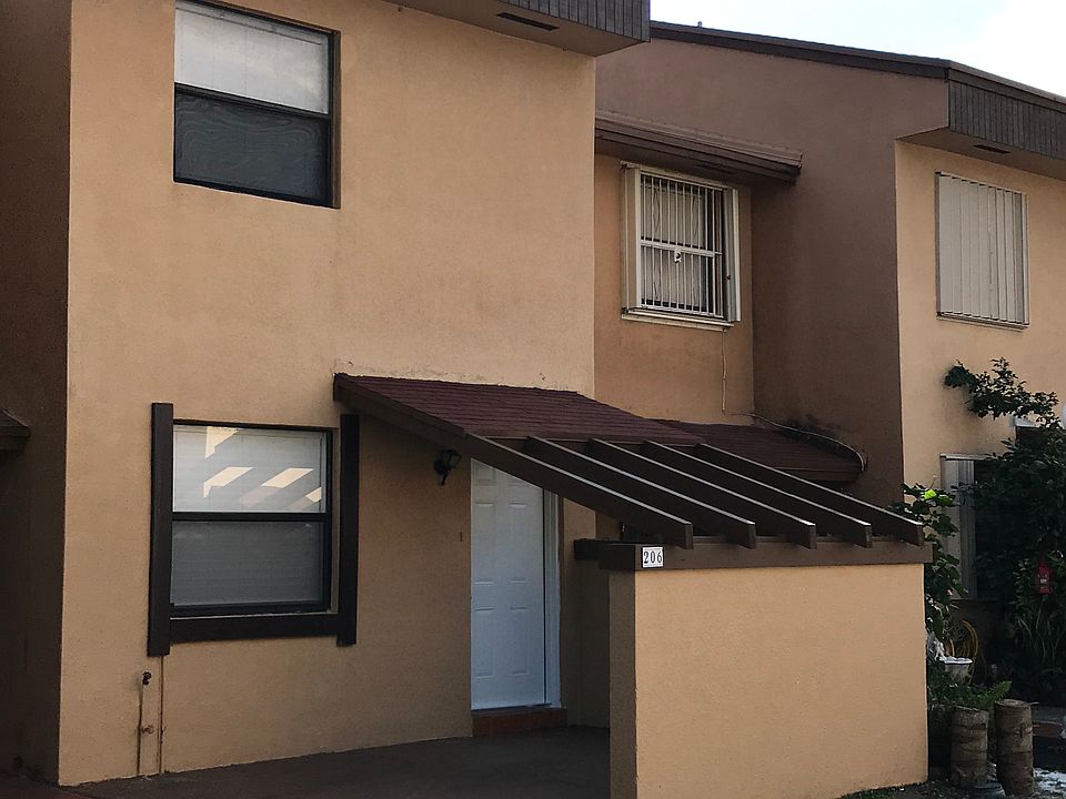 2nd image of 206 NW 71st Ave #206