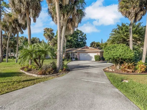 2339 Westwood Rd, North Fort Myers, FL 33917