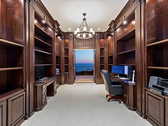 3rd image of 26 Cliffhouse Blf