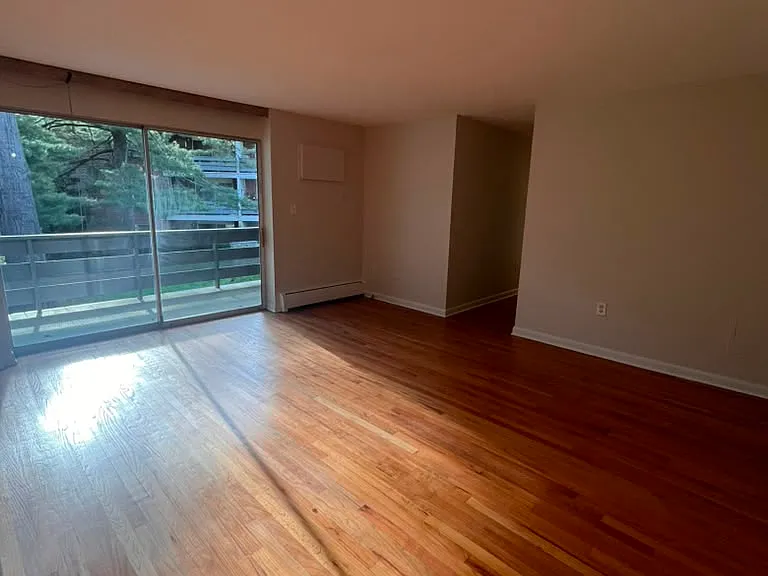 108 Oakwood Ave #A3 — Photo 3